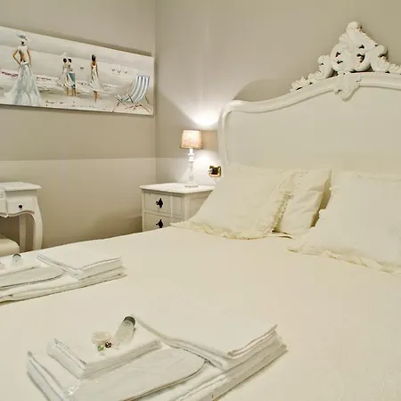 Borgo Manzoni - Charming House Pensionat *